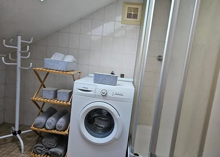 Arbeiterquartier Bruck Aq7 *